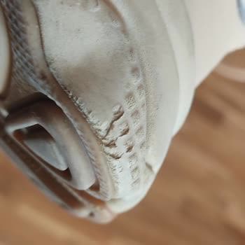 Adidas Ayakkabının Kısa Sürede Hasar Görmesi