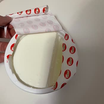 Prebiyotik Yoğurtta Su Dolu Kısım Ve Eker'in Savunması