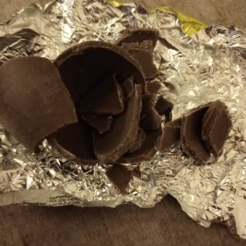 Saadet Cece Yumurta Üründen Oyuncak Çıkmadı!