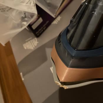 Amazon Ve Philips Arasında Kırık Ütü Çilesi