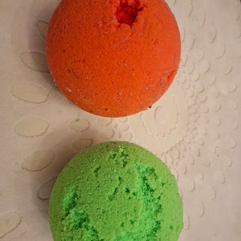 Kalitesiz Sünger Toplar Hızla Parçalanıyor