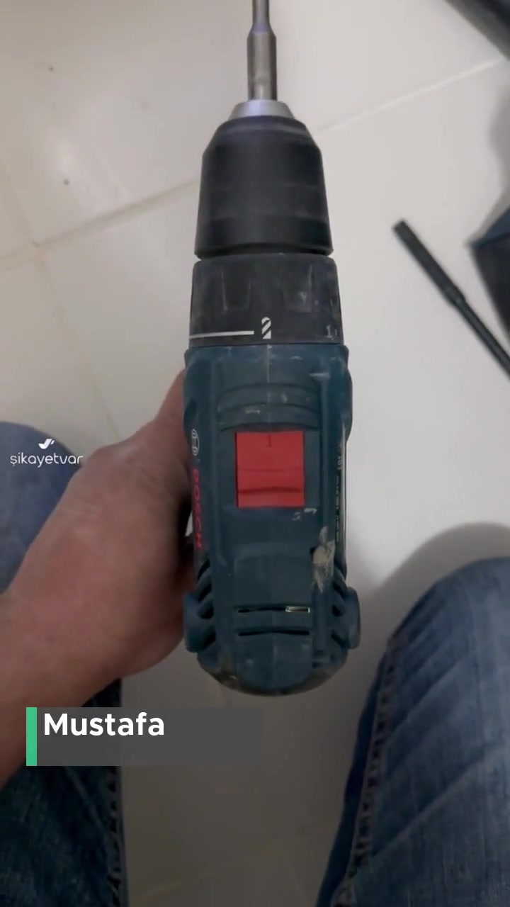 Bosch Akülü Vidalama Kıvılcım Atıyor videonun kapak resmi