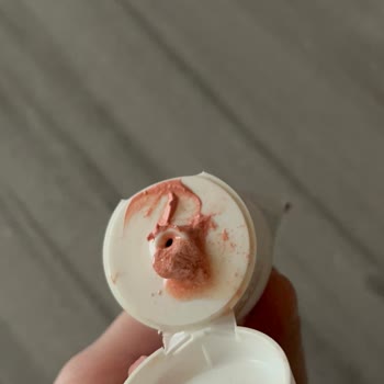 Yağlı Güneş Kremi Hayal Kırıklığı