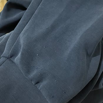 Kalitesiz Eşofman Takımı Hayal Kırıklığı Yarattı