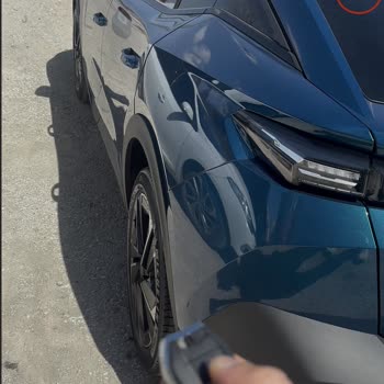 Peugeot 408 Teslimatında Showroom Aracı Şüphesi Ve Elektronik Sorunlar