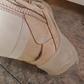 Dayanıksız Botlar: 3 Ayda Yırtılan Vogel Botlar