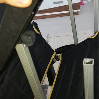 Nurgaz Campout Sandalyesinin Kırılan Parçaları Ve İletişim Sorunları