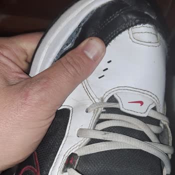 Garanti Kapsamında Olmayan Hatalı Ayakkabı Sorunu