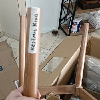 Defolu Sandalyelerin Tekrar Gönderilmesiyle Mağduriyet