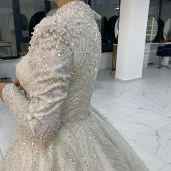 Gelinlik Hizmetinde Hayal Kırıklığı Ve İletişim Sorunları