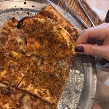 Yanlış Sipariş: Pide Yerine Lahmacun Hamuru Geldi