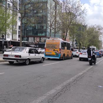 Otobüs Şoförünün Saygısız Tavrı