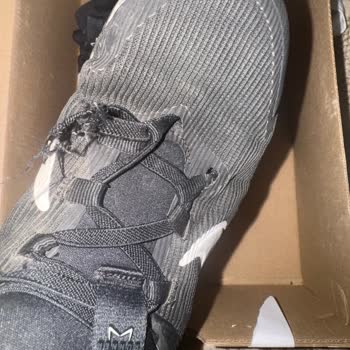 In Street'ten Aldığım Ayakkabı Kısa Sürede Hasar Gördü