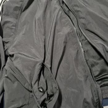 Pull & Bear Ceketinin Kalitesizliği Ve Müşteri Mağduriyeti