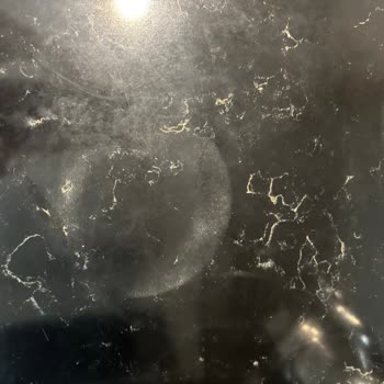 Yalım Mermer & Granit Kuvars Tezgahta Isı Lekeleri