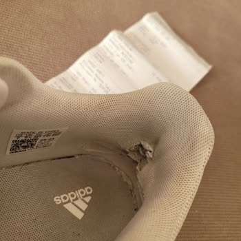 FLO'dan Alınan Ayakkabının Garanti Sorunu