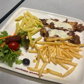 Beklentilerle Gerçekler Arasında: Tavuk Dünyası'nda Hayal Kırıklığı