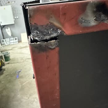 Modaöz Reklam Tabela Bayrampaşa Tüm Ödemesini Almasına Rağmen Hem İşi Tamamlamadı