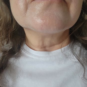 Солнцезащитный крем Sebamed SPF 50 не впитывается и оставляет белый налет