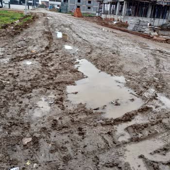 Belediye Kazısı Sonrası Çamur Sorunu Çözülmüyor