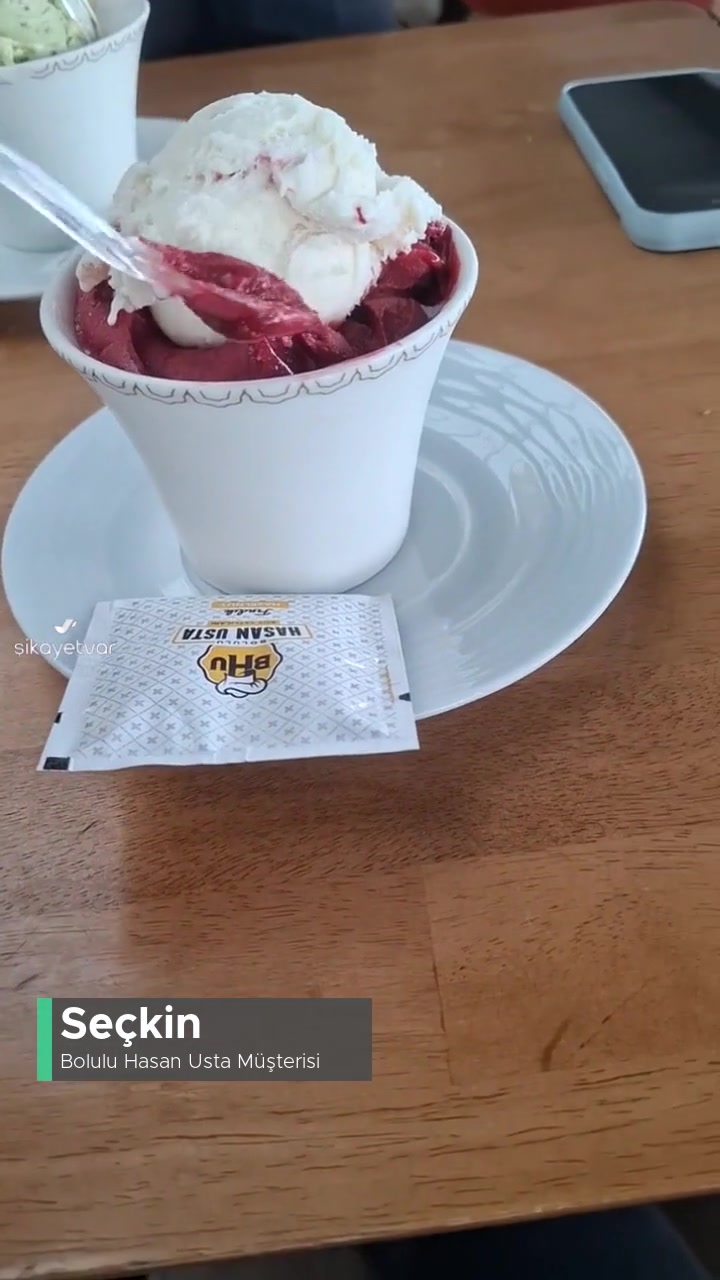 Bolulu Hasan Usta Süt Tatlılarında Ayrımcılık! videonun kapak resmi