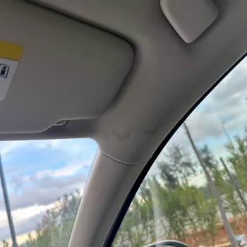 Passat Cam Tavan Çerçevesi Çatlağı Ve Su Sızıntısı Sorunu