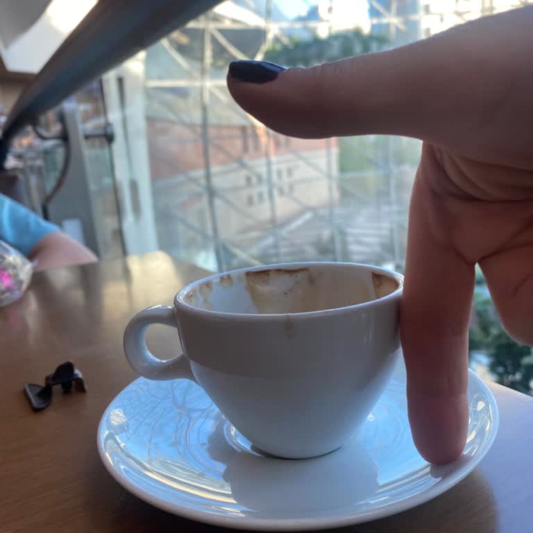 Kahve Dünyası'nda Küçük Fincan Ve Yetersiz Hizmet Sorunu