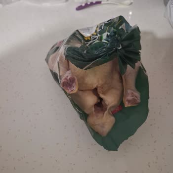 Bozuk Tavuk Krizi: Güvenimizi Sarsan Alışveriş