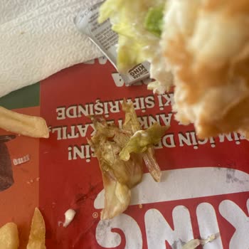 Burger King'de Hijyen Sorunu Ve İlgisiz Çalışanlar