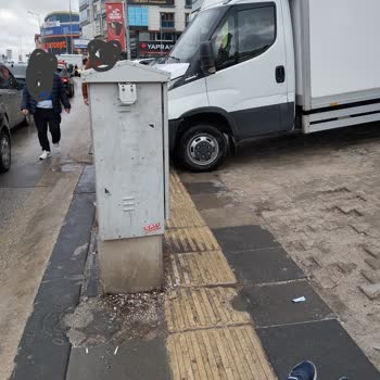 Taşpınar Mağazası Önünde Tehlikeli Sevkiyat Sorunu