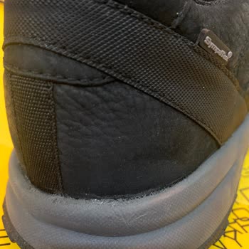 Su Geçirmez Ayakkabıda Hayal Kırıklığı