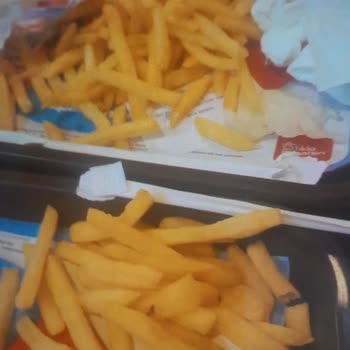 Burger King'de Kalitesiz Ürün Ve Sağlıksız Koşullar