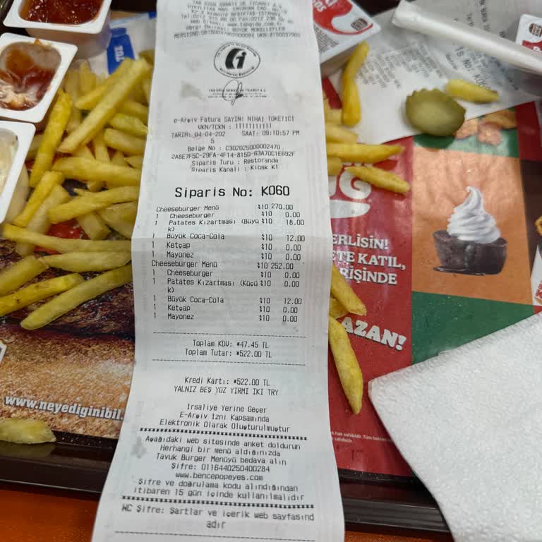 Burger King'de Soğuk Yiyecekler Ve İlgisiz Hizmet