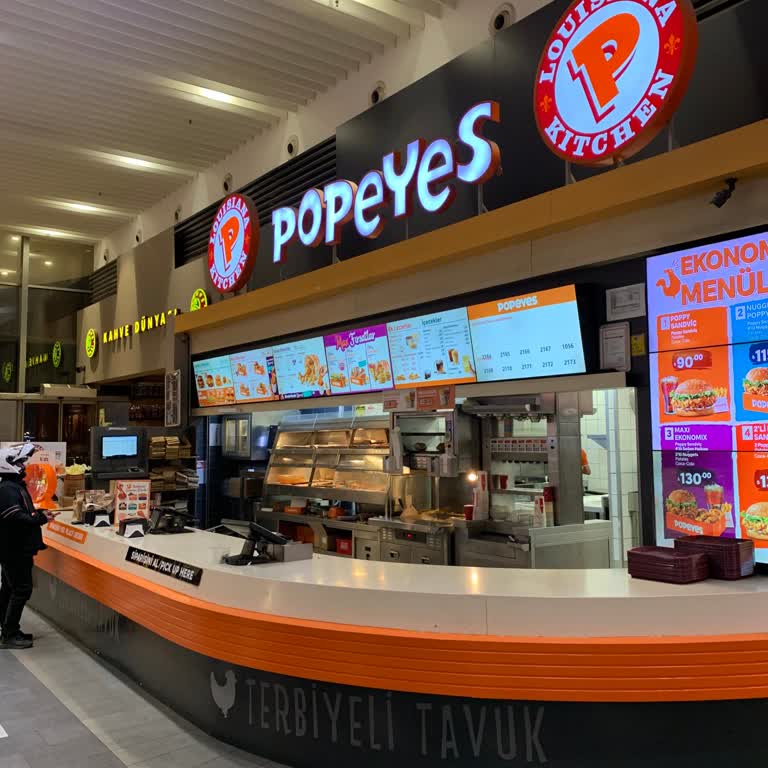 Popeyes'te 15 Dakika Bekletildim, Hizmet Alamıyorum