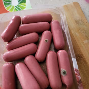 Bozuk Sosis Skandalı: A101'den Aldığım Ürün Küflü Çıktı