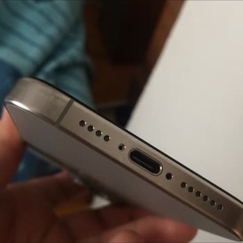 Apple Yetkili Servisinde Eksik Vidalar Ve İletişimsizlik Sorunu