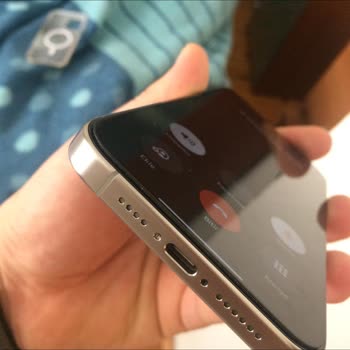 Apple Yetkili Servisinde Eksik Vidalar Ve İletişimsizlik Sorunu