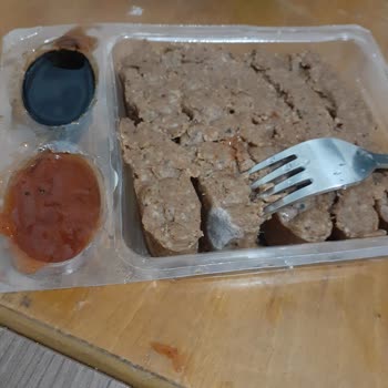 Küflü Çiğköfte Şoku: Zehirlenme Tehlikesi!