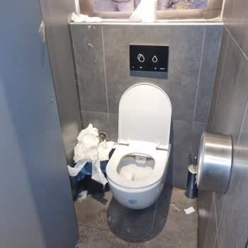 Shell Kayseri'de Tuvalet Temizliği Hayal Kırıklığı