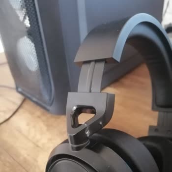 Corsair Garanti Kapsamında Çatlayan Kulaklık Ve Yetersiz Servis