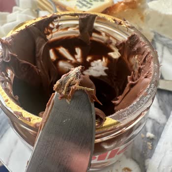 Nutella'da Beklenmedik Ve Ürkütücü Karşılaşma