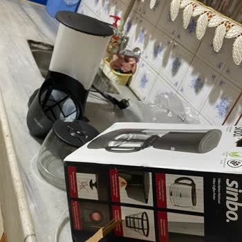 Kırık Kahve Makinesi Ve İlgisiz Müşteri Hizmetleri