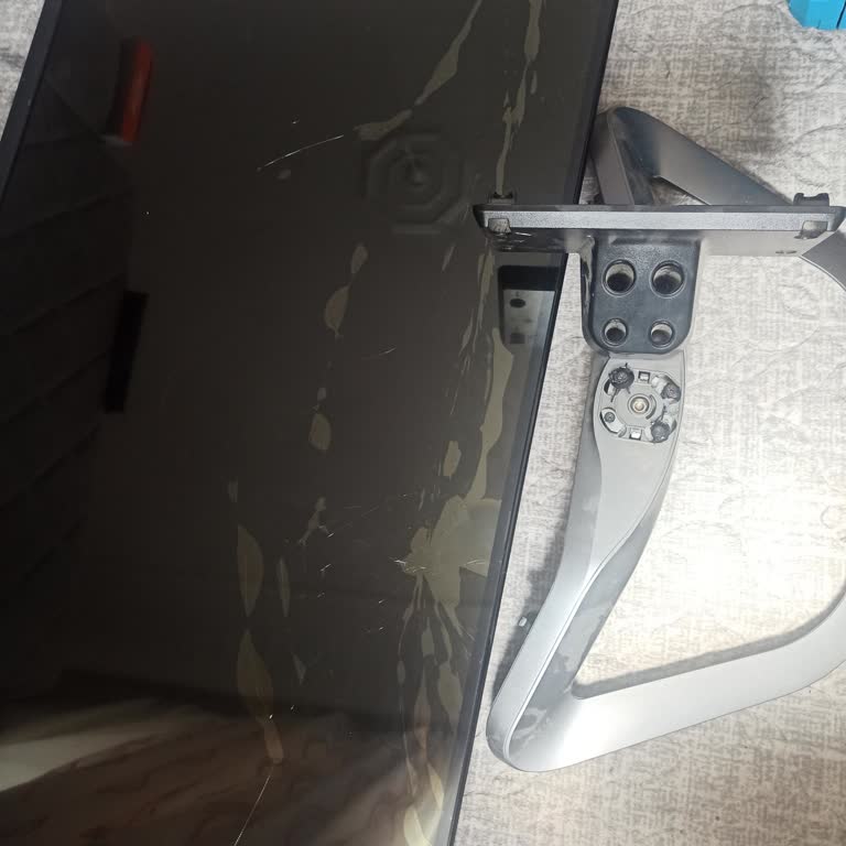 LG TV'nin Kendi Kendine Kırılması Mağduriyet Yarattı