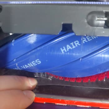 Dyson V8 Süpürge: Hassasiyet Ve Garanti Sorunu