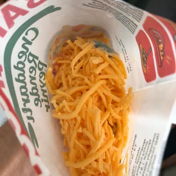 Migros'tan Aldığım Bahçıvan Cheddar Peynirinde Küf Sorunu