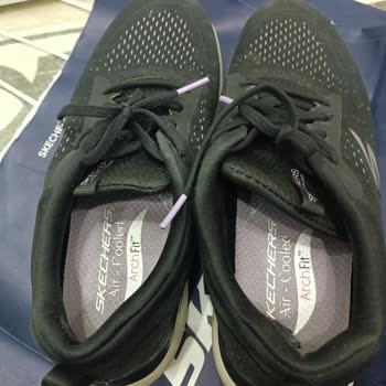 Skechers Ayakkabıda Hayal Kırıklığı: Yüksek Fiyat, Düşük Kalite!