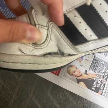 Adidas Ayakkabının Kalitesi Ve Müşteri Hizmeti Hayal Kırıklığı Yarattı
