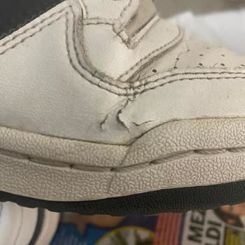 Adidas Ayakkabının Kalitesi Ve Müşteri Hizmeti Hayal Kırıklığı Yarattı