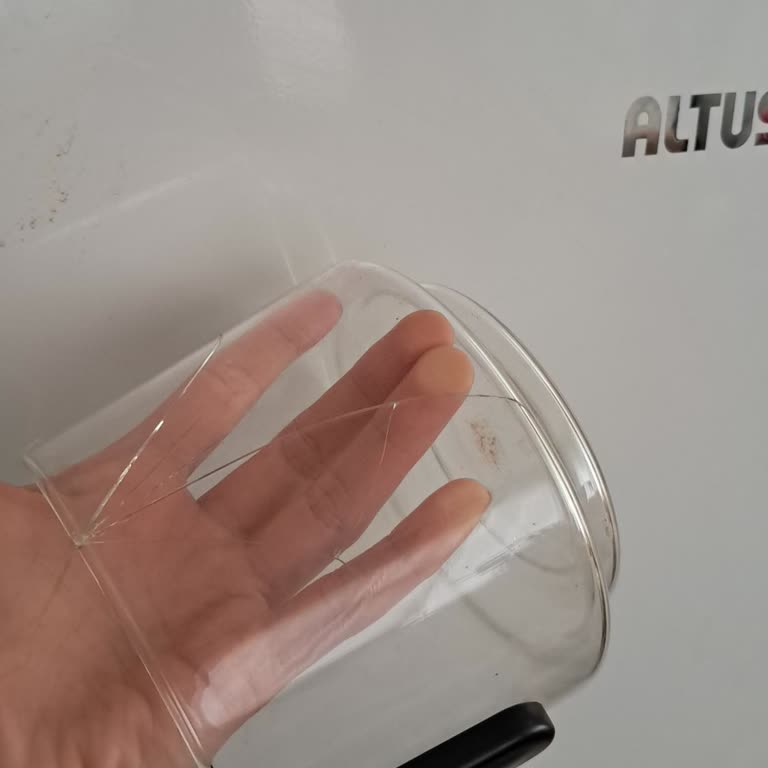 Çay Makinesi Demliği Çatladı, Yedek Parça Ücretli!