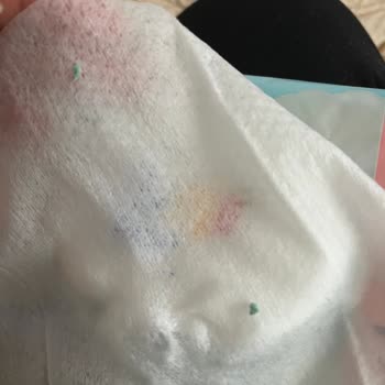 Uni Baby Islak Mendillerde Şaşırtıcı Yabancı Maddeler